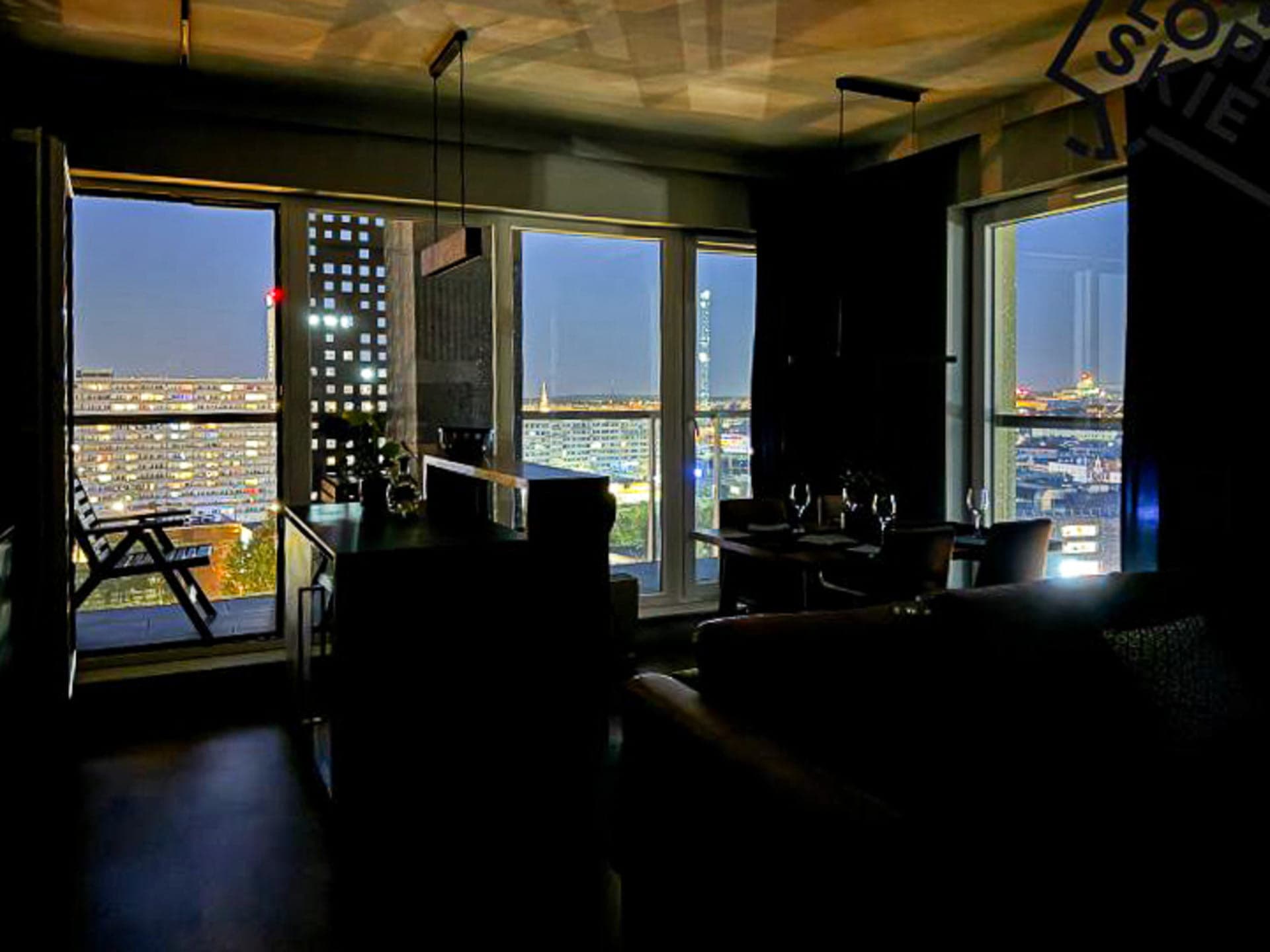 Living room lighting in the morning